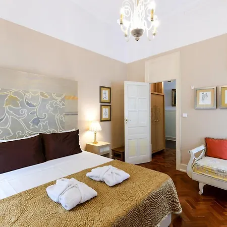 מלון Casa De Sao Mamede 3*