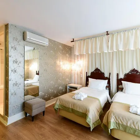 Casa De Sao Mamede Готель 3*